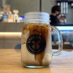 STREAMER COFFEE COMPANY - ・リボルバーラテ COLD 770円/税込