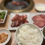 One Kalbi Hanakoganei Ten - ライスは大盛