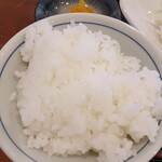 うお市 - お米は、広島県のコシヒカリ。甘くて美味しい。おかわりしたくなるほど、美味しい。