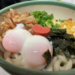 手打うどん 桃太郎 - 温玉ぶっかけ1,100円！