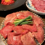 Yakiniku Horumon Bungo Sain Ten - 