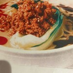 金の鶏 - 写真の担々麺