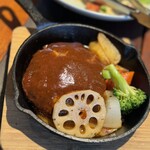 THE MEAT DUTCH Kashiwa No Ha Kyampasu Ten - 