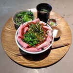 肉料理Nick - ローストビーフ丼