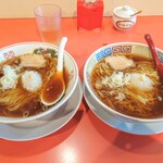 義けんラーメン - 朝ラーメン
      
      同一メニュー どんぶり 違い