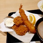 Tonkatsu Tadumura Daimaru Sapporo Ten - ヒレかつと海老フライ