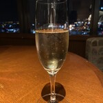 Restaurant & Bar Level 36 - 