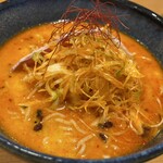 ラーメン 感動の鶏虜 - 赤白湯ラーメン