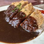 食彩ダイニングsako - ミルフィーユカツをのせた欧風カレー　1,580円