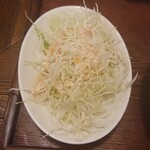 タイ料理店スティダ - ごまドレッシングが掛かったサラダ