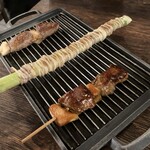 Osaka Kushiyaki Kushi Ikka Umeda Higashitori Ten - 絶品黒毛和牛とエリンギ・アスパラ豚肉巻き・牛タンとキノコの赤ワインソース