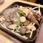 炭火焼・寿司 海鮮つるべ - こりこり牛タン炭火焼き 649円