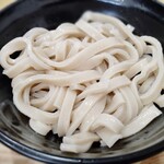 musashino udon AOMORIya - ほんのり茶色いコシのあるうどん