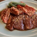 Honkaku Yakiniku Korean Katei Ryori Kuishinbo Hiroshima Funairi Ten - やわからハラミ・カルビ定食の肉 接写