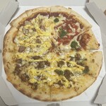 Pizza Hut Makuharihongo Ten - ピザハット・ベスト4(Lサイズ)(3900円)