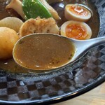 UOYUKI SOUP CURRY & - 辛さ選べます（これは一番辛い「5」）　程よく刺激的な辛さとスパイスの香り。