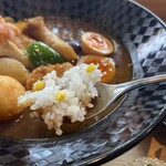 UOYUKI SOUP CURRY & - スープカレーに漬けたり・・・