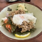 魚丸 - 料理写真:宜野座丼　納豆、とろろ、海鮮！