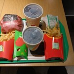 McDonald's Takeda Kaido Ten - 炙り醤油風 ベーコントマト肉厚ビーフセット、ベーコンレタスバーガーセット、ホットアップルパイ