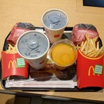 McDonald's Takeda Kaido Ten - 炙り醤油風 ベーコントマト肉厚ビーフセット、マンゴースムージー