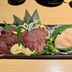 Sendai Gyutan to Yasai Makigushi Private room Izakaya Hanakoma Akihabara Ten - 馬刺し盛り