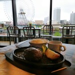 Niku Bar D.U.M.B.O Minatomirai Tokyu Sukuea Ten - ★★★★景色、特に夜景は日本最高峰なのでデートや接待に使える！