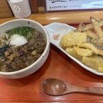 花籠 - 料理写真:肉おろしうどん 熊本産のごぼう天 熊本産のたまねぎ天トッピング