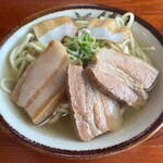 丸吉食堂 - 三枚肉そば750円