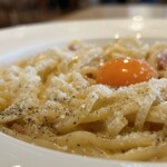 trattoria Agreste - 奥久慈卵と茨城県産小麦ユメシホウを使った カルボナーラ・リングイネ