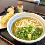 Tanuki Ya - ・かけうどん 並 320円/税込
      ・温泉たまご 110円/税込
      ・なす 140円/税込
      ・大エビ 180円/税込