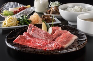 h Yakiniku Ushijirushi Kyobashi Edoguran Ten - 