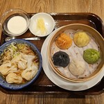 Ren Ren Ren Maruyama Kurasu Ten - 五色小籠包とミニワンタン麺セット(1848円)です。