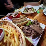 MEAT HOUSE Uenoekiten - 