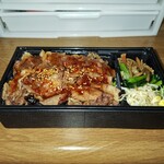 Gyukaku Ooizumigakuen Ten - 牛カルビ焼肉弁当お肉1.5倍。ナムルも付いてお得