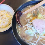 太古ダイニング - 料理写真:みそラーメン＆ミニチャーハン