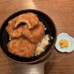 Tonkatsu Masa Chan Botanyama Ten - たれかつ丼並　食べかけですみません。　ちょうど良い薄さ