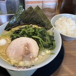 町田商店 - 豚骨醤油　ほうれん草増し