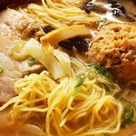 Kyushu Jangara Ramen Akasaka Ten - 納豆むぎちゃん コナ落とし