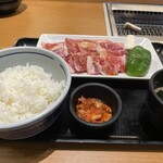 Shiawase no Yakiniku All you can eat Kamimura Bokujou Fuchu Ten - 