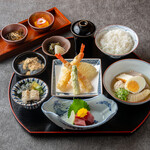 Seasonal Chef's Omakase Set