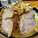 Men Marui - 二郎風こってり ラーメン 味噌味950円 中盛り＋50円