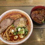 Ramen Yamaya Sapporo Ten - ランチサービスBセット 中辛とんこつ味噌+ミニ豚丼@1,150円