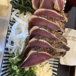 Tosa Katsuo Maru Miyoshi Ten - たたき定食のかつお５切