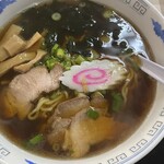 三芳食堂 - 2024/09/11
ラーメンセット 800円
✳︎ラーメン、ミニかき揚げ丼、サラダ、漬物