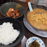 ラーメン 一徹 - 『ポン唐定食』