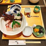 伊勢海老　海鮮蒸し料理　華月 - 