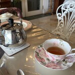 Rose Town Tea Garden - 