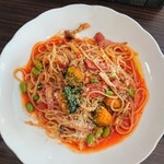 Anima Rossa - ベーコンとかぼちゃとしめじとえだまめのトマトソーススパゲッティ1000円