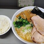 中華そば 七面 - ラーメン 800円 大盛 200円 半ライス 100円