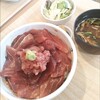 花板食堂 - 料理写真:マグロ丼。満足です